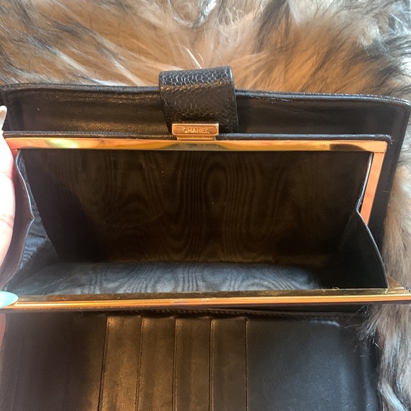 $1295 CHANEL CC Caviar Leather Wallet - Picture 6 of 13